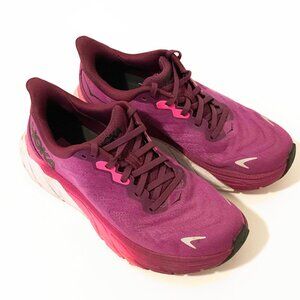 HOKA One One Arahi 6 Low Berry Pink Women Size 7.5B
